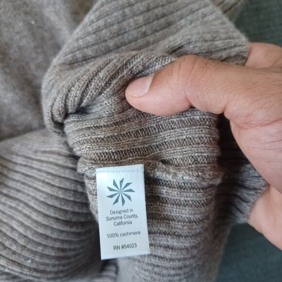 Athleta Cashmere Sweater Women XS Beige Oversized Turtleneck Stretch Lightweight - Picture 4 of 10